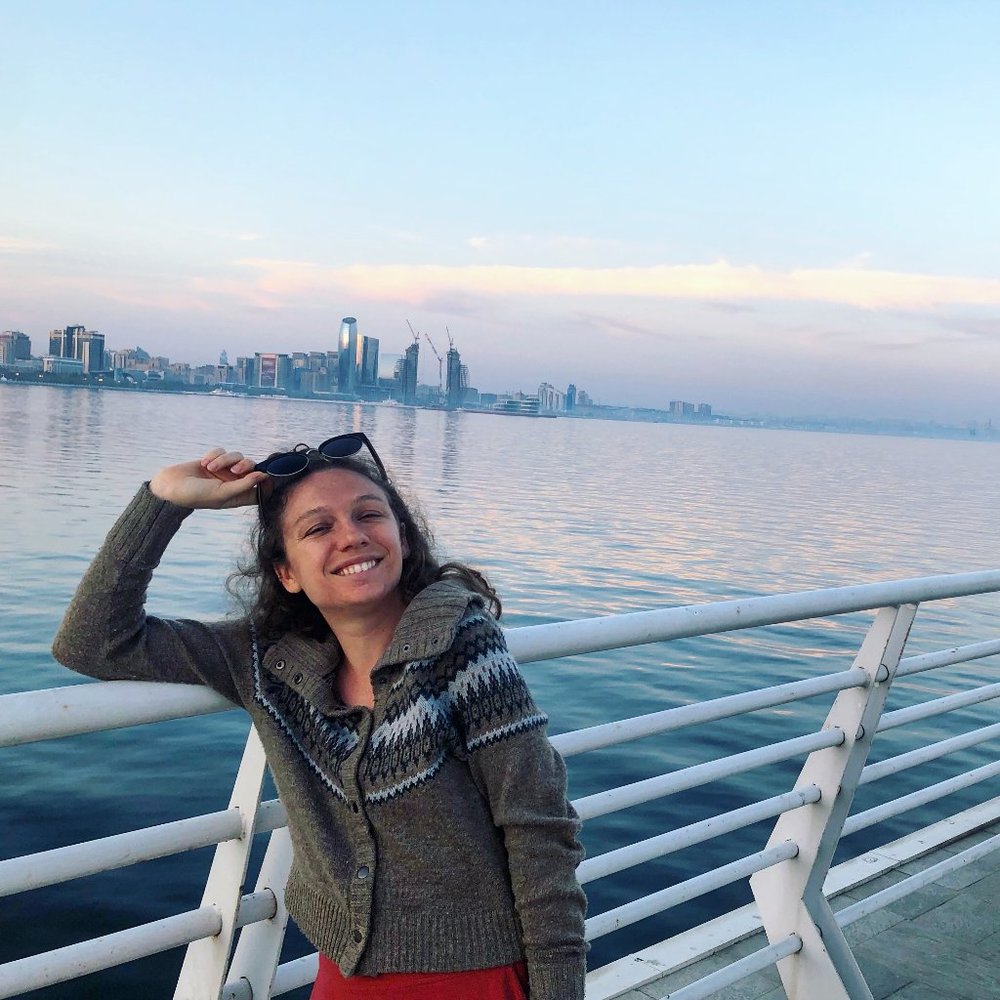 Rubbish Sweater size XS